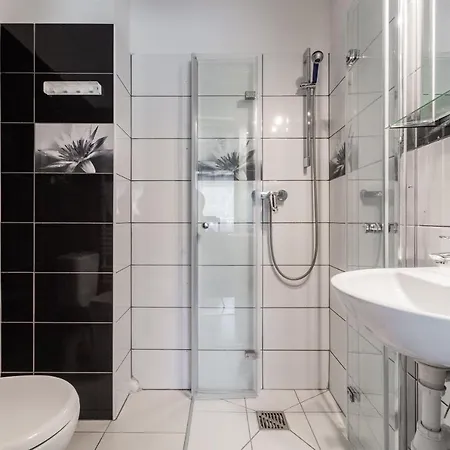 Nocleg ze śniadaniem Luna 3*